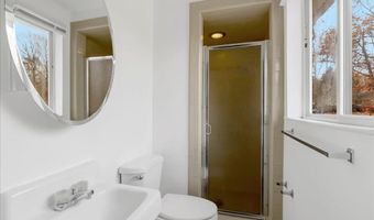 104 Dunshill Rd, Roanoke Rapids, NC 27870