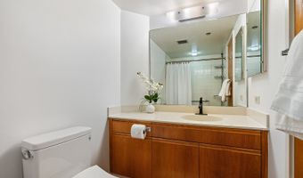 300 Wai Nani Way II2411, Honolulu, HI 96815