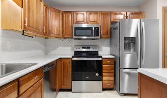 164 Meadow Glen Dr, Avon, IN 46123