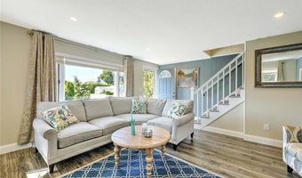 56 King Philip Rd, Narragansett, RI 02882