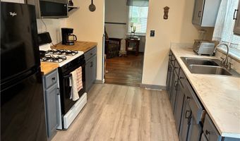336 Taylor St, Amherst, OH 44001