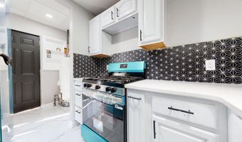 722 Pearl Pl, Atlantic City, NJ 08401