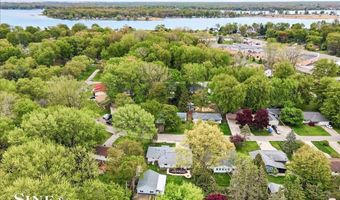 829 Townsend Cresent W St, Algonac, MI 48001