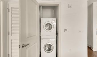 2550 17TH St NW 317, Washington, DC 20009