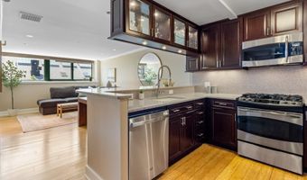 42 8th St 5525, Boston, MA 02129
