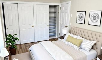 57 Friendship St, Newport, RI 02840