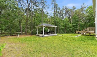 555 Egenolf Pl, Bayville, NJ 08721