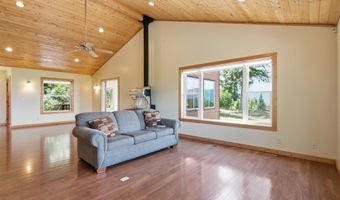 125 Cottage Ln, Bonners Ferry, ID 83805