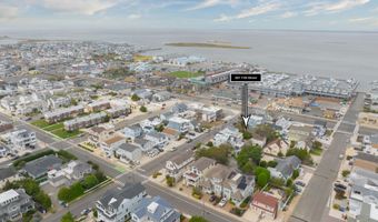 221 11th St, Beach Haven, NJ 08008