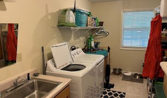 340 S Lakeview Dr, Abbeville, AL 36310