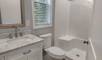 1061 Pinecrest Ave NW #B, Aiken, SC 29801