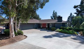 9976 Grandview Dr, La Mesa, CA 91941