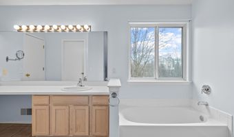 1696 Reserve Ct, Ann Arbor, MI 48103