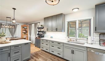 661 Wynne Dr, Akron, OH 44319