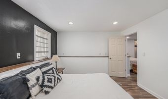 1105 Grove St, Baldwin City, KS 66006