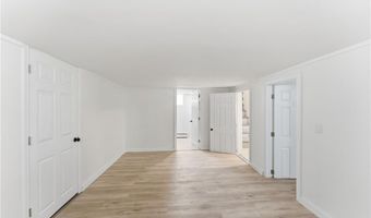 26 Alto St, Cranston, RI 02920