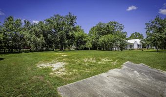 112 Leopold St, Bay St. Louis, MS 39520