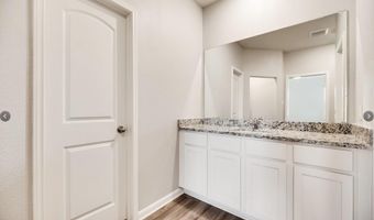 905 Calhoun Dr, Anna, TX 75409