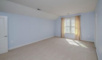 117 HARVESTER Dr, Lake Frederick, VA 22630