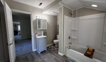 617 W 24TH St, Cheyenne, WY 82001
