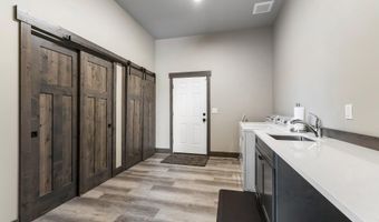 40 Bunker Ln, Blanchard, ID 83804