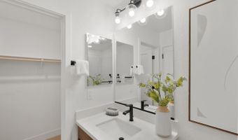 2815 Crusader St, Alameda, CA 94501