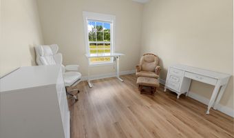 70 Blueberry St, Baxley, GA 31513