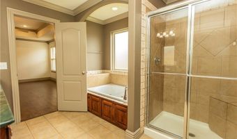3800 SW Hollowbrook St, Bentonville, AR 72713
