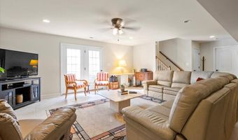 2504 WASHINGTON Blvd, Arlington, VA 22201