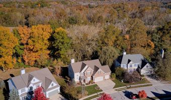 6052 Pine Bluff Dr, Avon, IN 46123