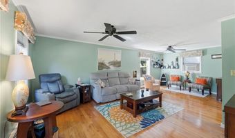 34 Crestwood Ln, Charlestown, RI 02813