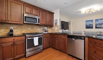 109 Vistas Ct 109, East Greenwich, RI 02818