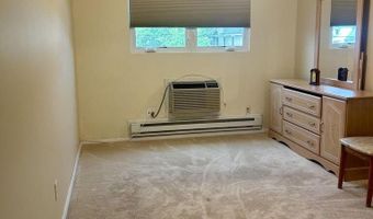 210 Fifth Ave 33, Belmar, NJ 07719