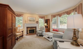 48 Essex Rd, Bedford, NH 03110