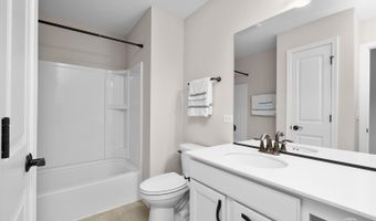 441 Alpine Dr, Algonquin, IL 60102