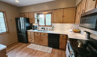 508 3rd Ave, Alton, IA 51003