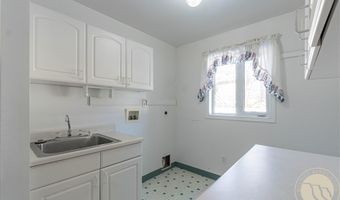 3953 Rimrock Rd, Billings, MT 59102