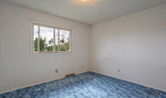 6921 POULOS Dr, Cheyenne, WY 82009