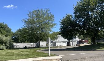 614 Longfellow Dr 614, Branford, CT 06405