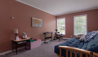 46 Duffy Dr, Bennington, VT 05201