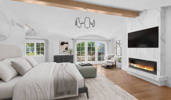 14 St Mary's Ln, Amagansett, NY 11930