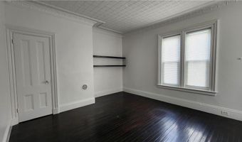 306 Broadway Ave 306-310, Newport, RI 02840