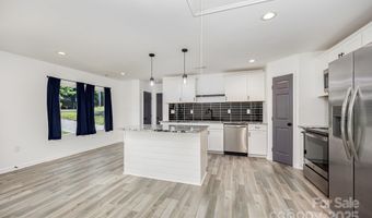 611 Fernwood Dr, Albemarle, NC 28001