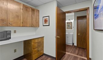 1050 Main St 24, East Greenwich, RI 02818