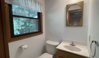 8 Wood Dr, Atkinson, NH 03811