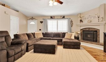 20083 Rimrock Rd, Apple Valley, CA 92307