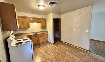 1908 Currie Ln, Amarillo, TX 79107