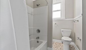 6717 Bramble Ave, Cincinnati, OH 45227