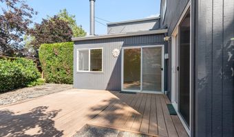 17650 NW ROLLING HILL Ln, Beaverton, OR 97006