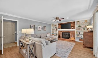 554 Lering Ct, Ballwin, MO 63011
